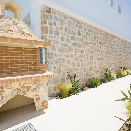 Muses Of Art Βίλα