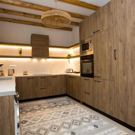 Muses Of Art Βίλα Αφάντου