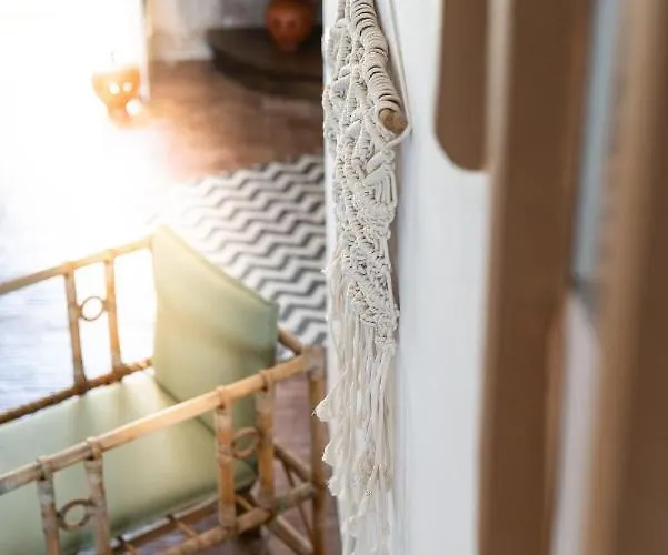 فيلة Muses Of Art أفانتو