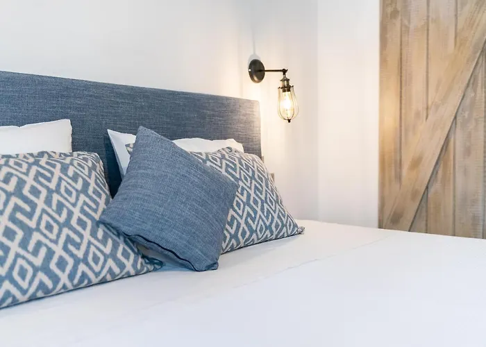 Muses Of Art فيلة