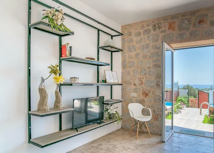 Muses Of Art فيلة أفانتو