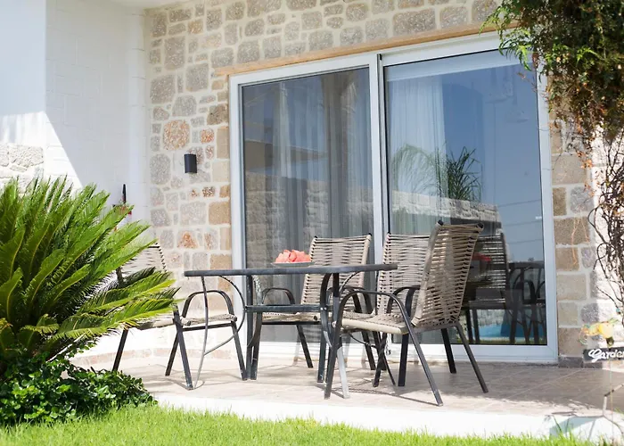 Muses Of Art أفانتو